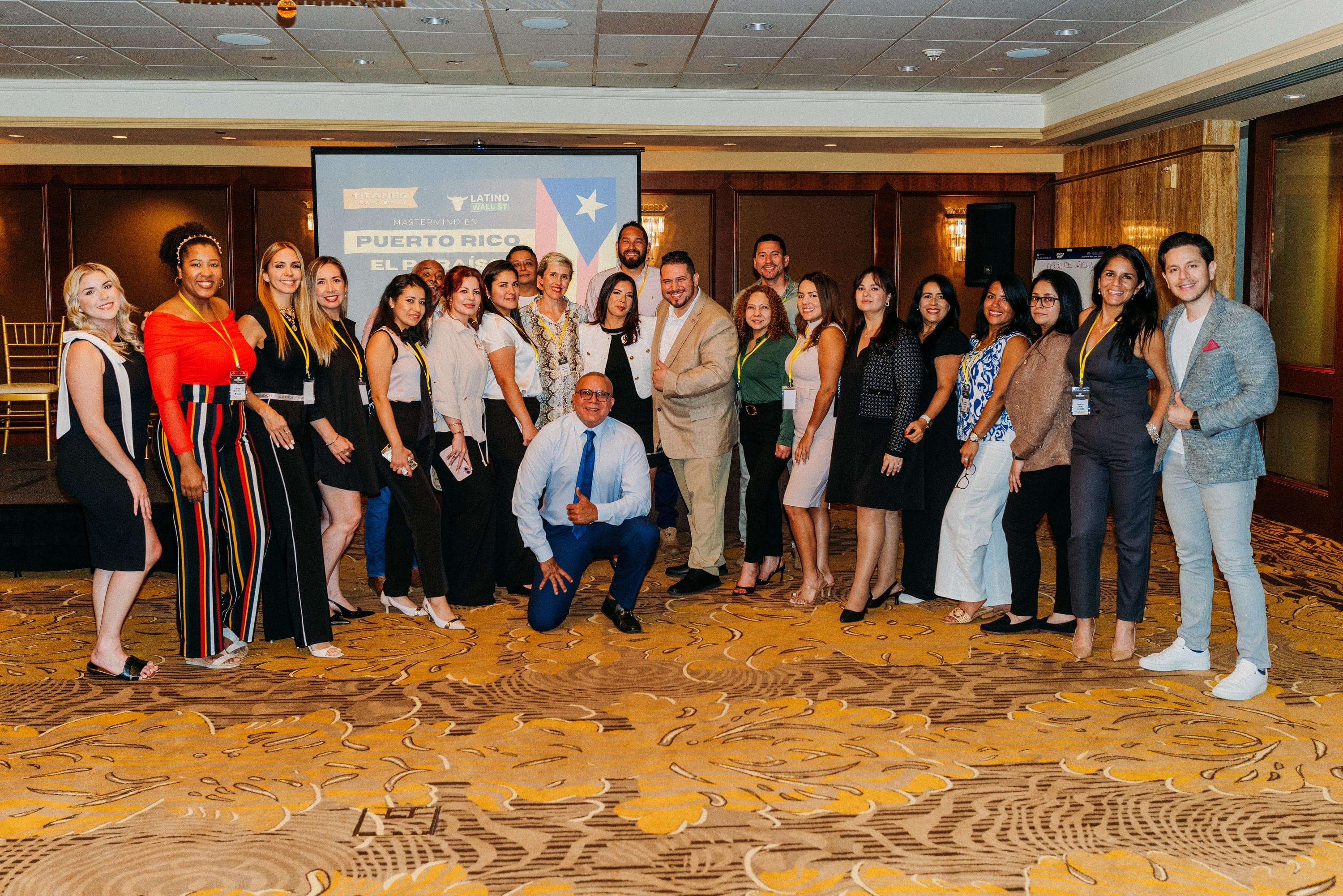 Comunidad de Latino Wall Street en un evento